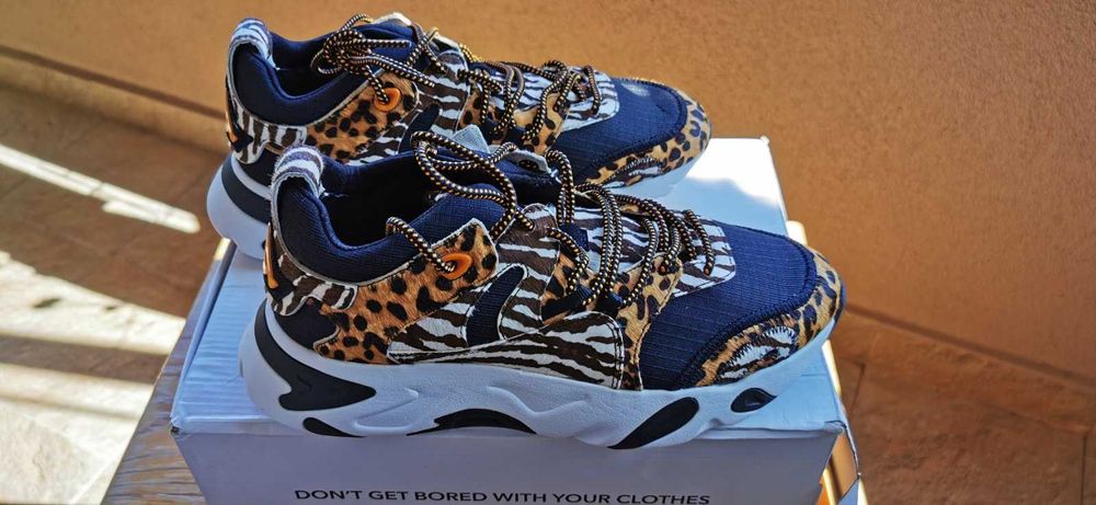 Маркови оригинални дамски маратонки MANU - 40 номер