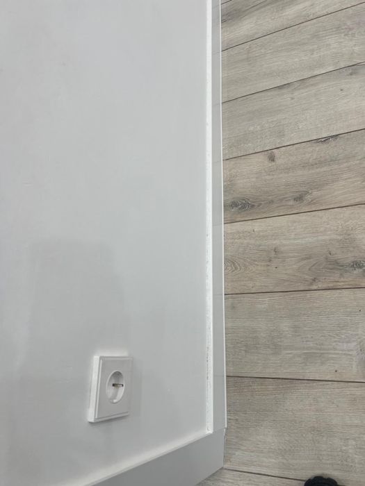 Ламинат (на 2 комнаты)