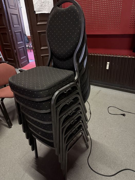 Конферентен стол