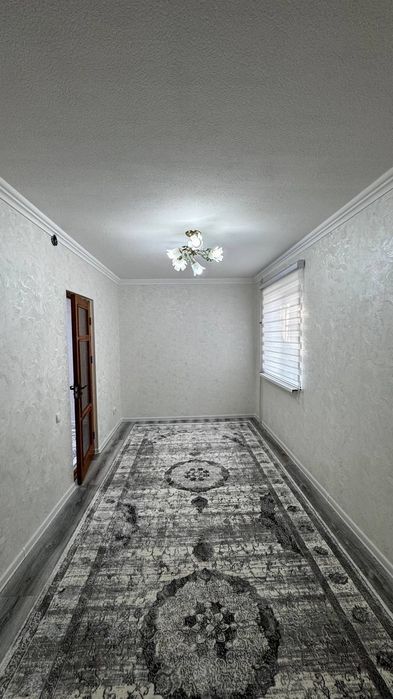 Продается 2х комнатна квартира на 1 вом этаже
Ориентир: Гагарина
Сзади