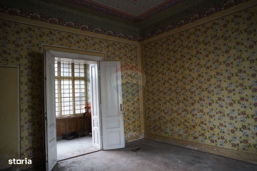 Casă / Vilă cu 5 camere de vânzare