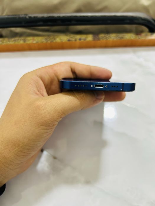 Iphone 12 radnoy 82% 64 gb srochni sotiladi