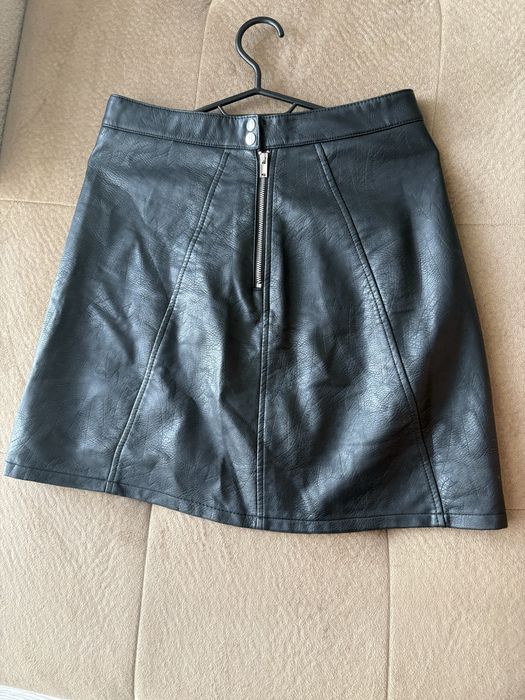 Кожена пола Zara размер S