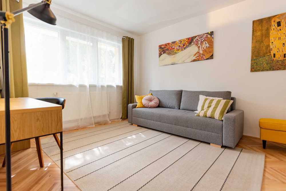 Inchiriez Apartament perioada UNTOLD - la 10min pe jos de main Stage