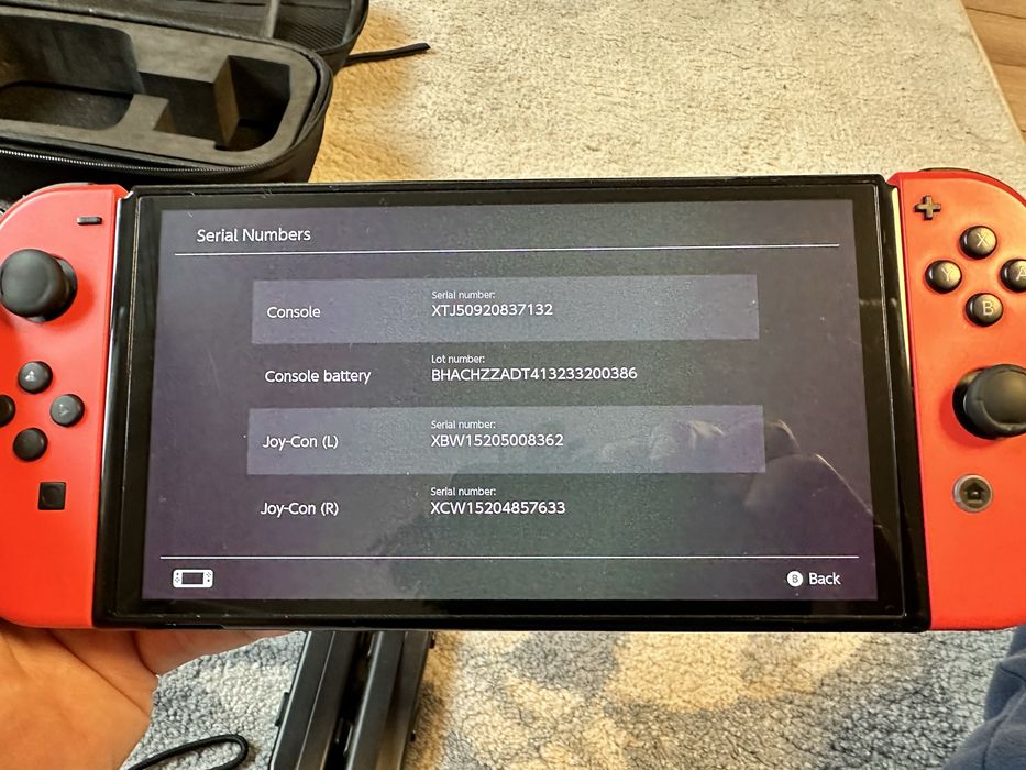 Nintendo Switch OLED - Mario Red Edition