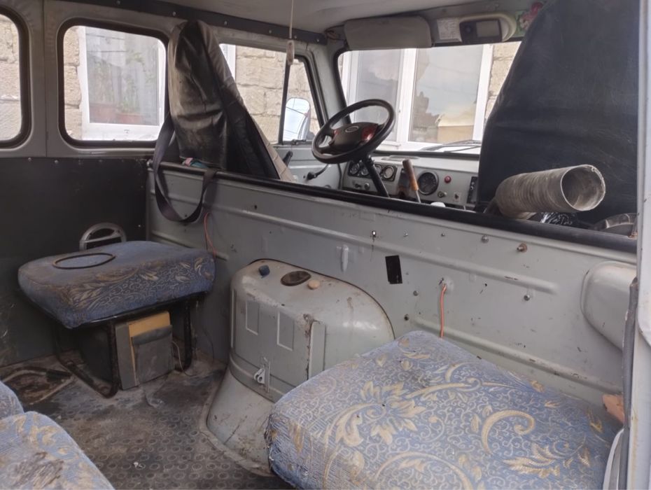 Уаз Буханка отличная машина на ходу .