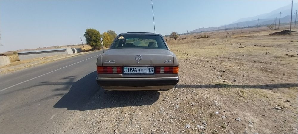 Мерседес Е 190 продам