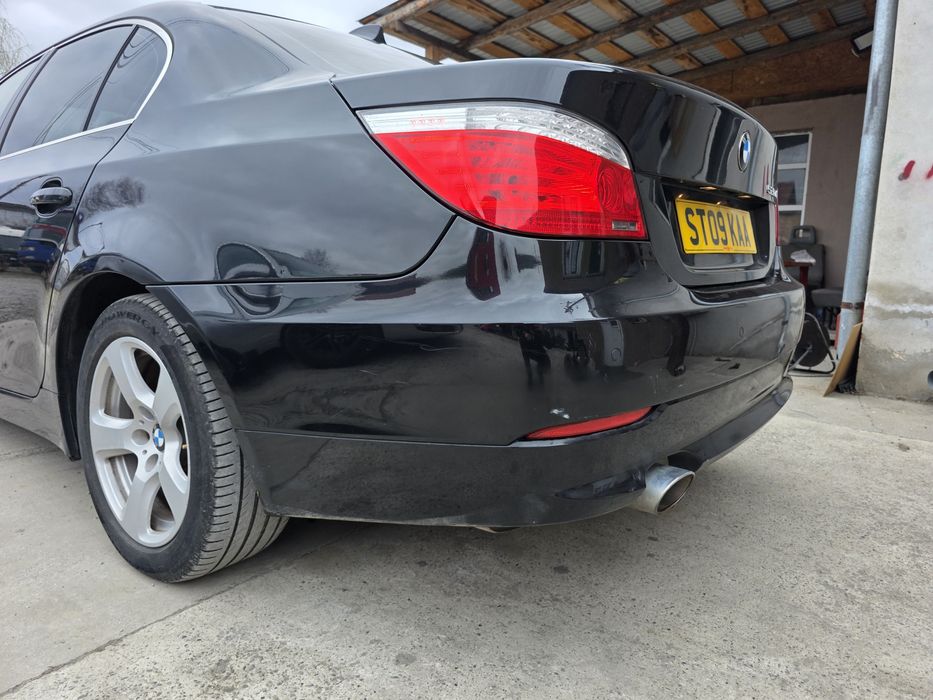 Bara Spate BMW E60 Facelift cu senzori Black Sapphire Metallic 475/9