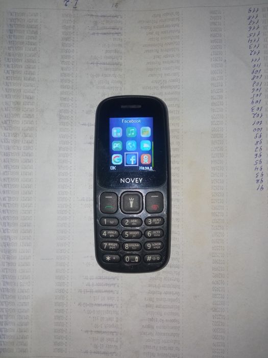 Телефон кнопочный