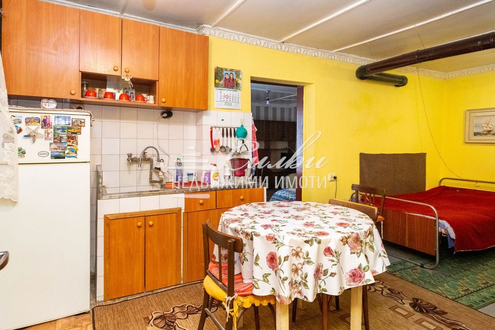 Продава се Къща в Шумен, Макак - 60 кв.м за 1241 €/кв.м - Снимка #4