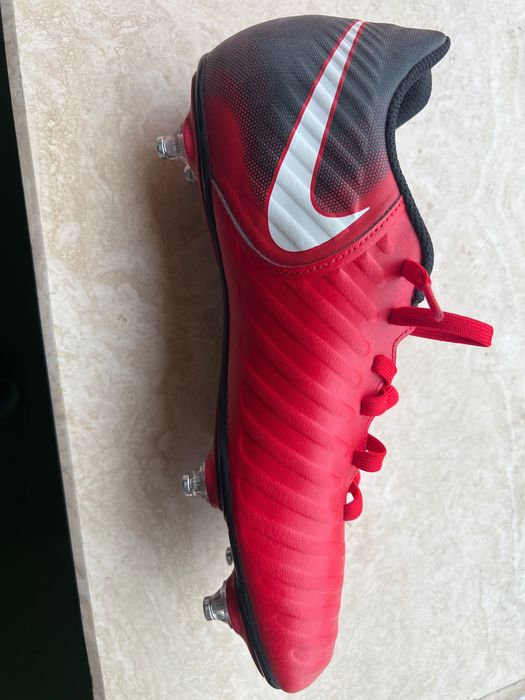 Футболни обувки - Nike tiempo