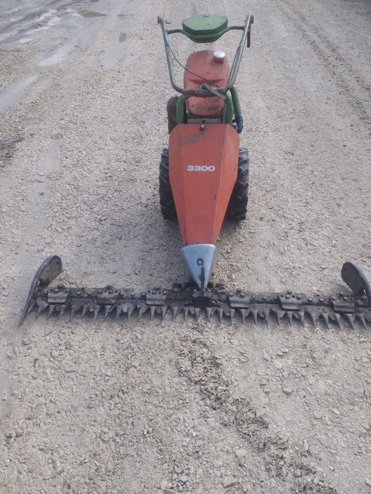 Cositoare de vânzare 4 viteze și marsalier