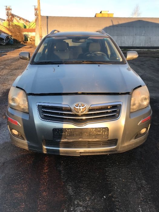 На Части! Toyota Avensis D-Cat