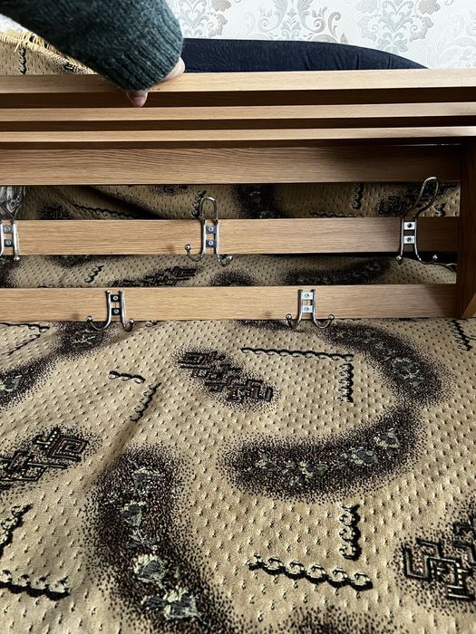 Продаю настенную вешалку