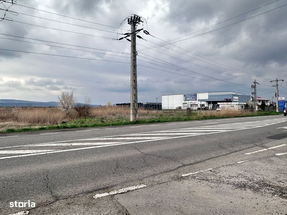 Teren intravilan industrial 26112 mp intre Selgros si Marso - Ernei