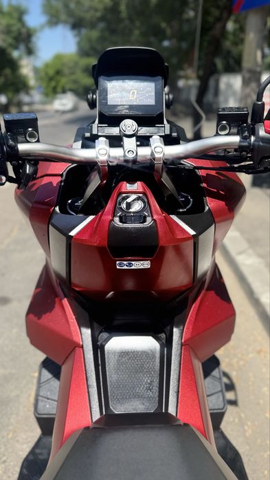Honda ADV350 cu Smart Topcase inclus I Impecabil