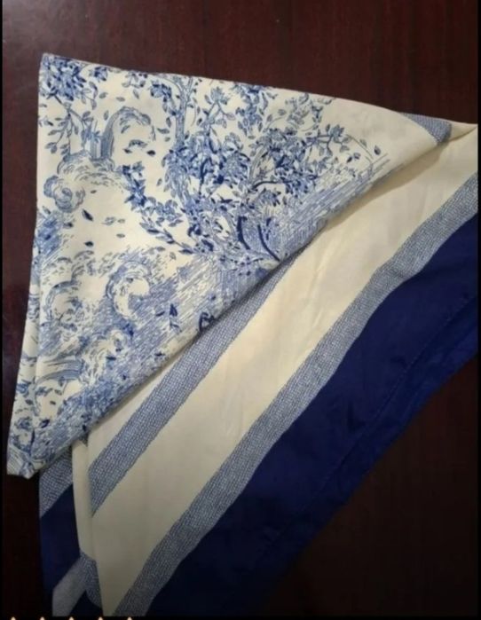 Женский платок 110*110