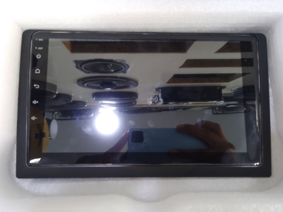 Mashina uchun manitor teyes