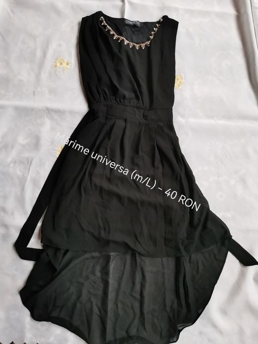 Se vând rochițe purtate o singura data