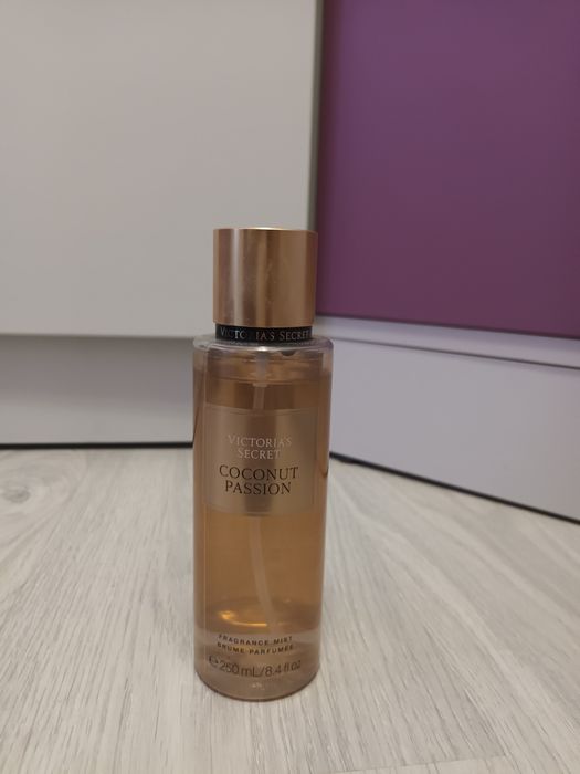 Спрей за тяло Victoria's Secret, "Coconut Passion"
