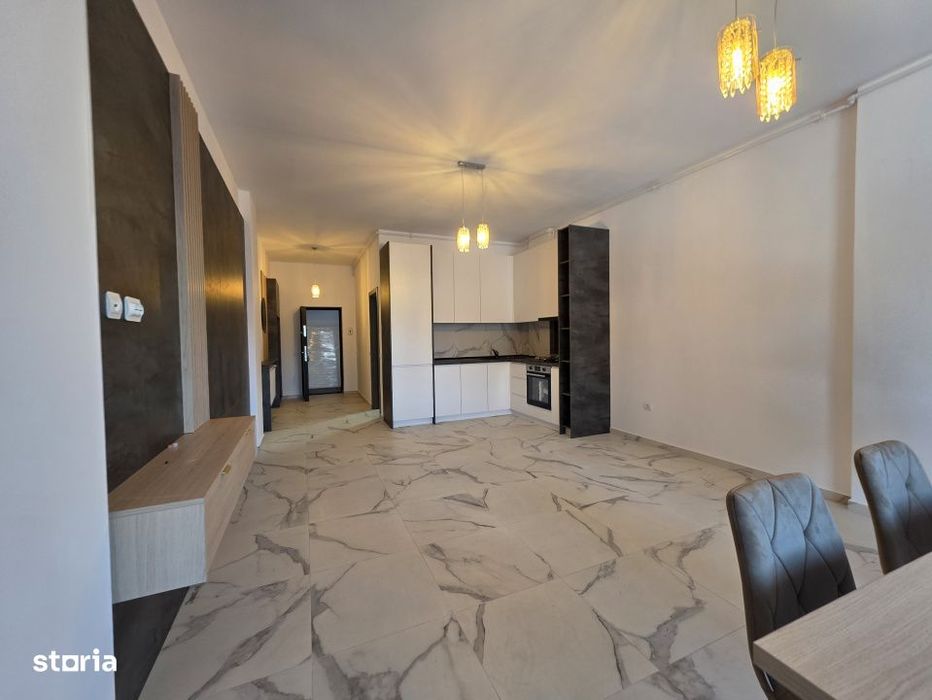 Apartament cu trei camere 72mp, Str. Izvorului, zona Izvor