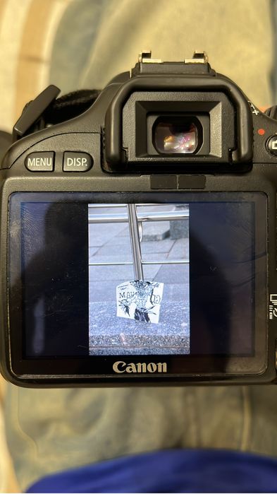 Canon EOS 550 D Япония