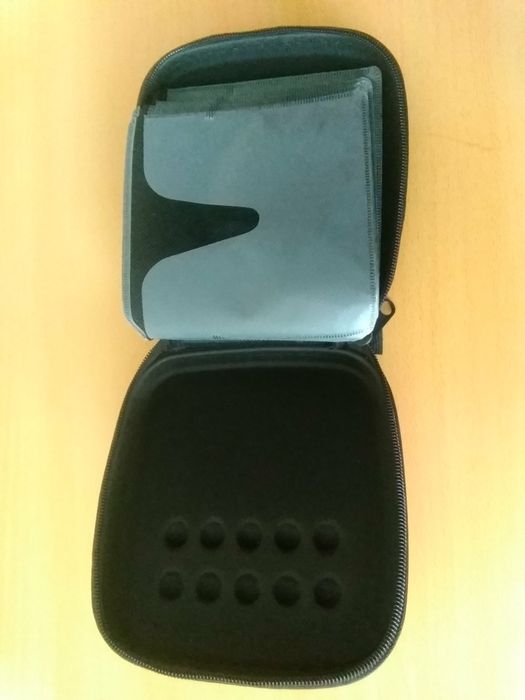 Продам сумочку для дисков