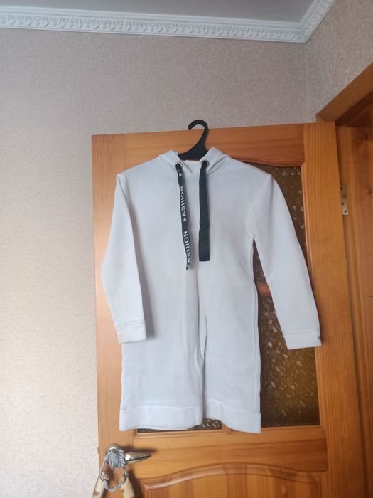 Продам разные платья