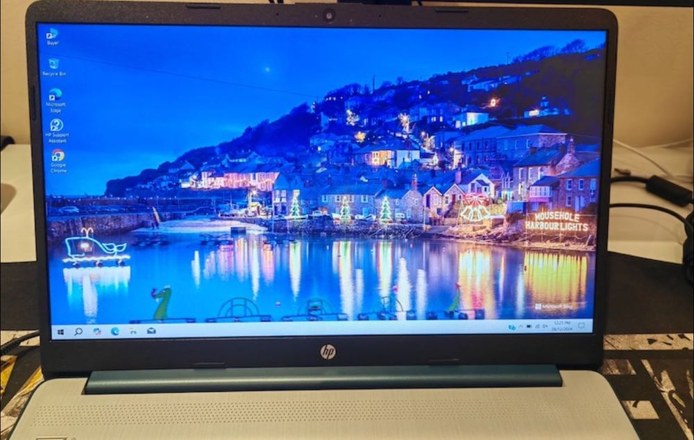 Hp Ryzen5-5500 AMD Radeon