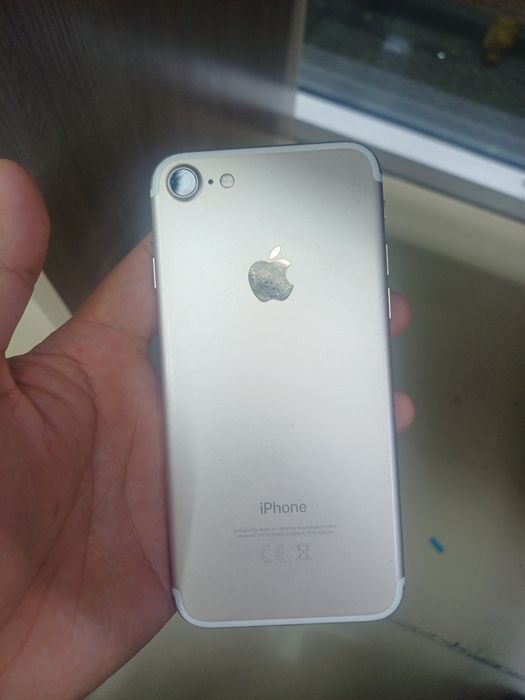 iPhone 7 память 32