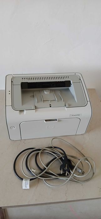 Продам лазерный принтер HP laserjet P1005