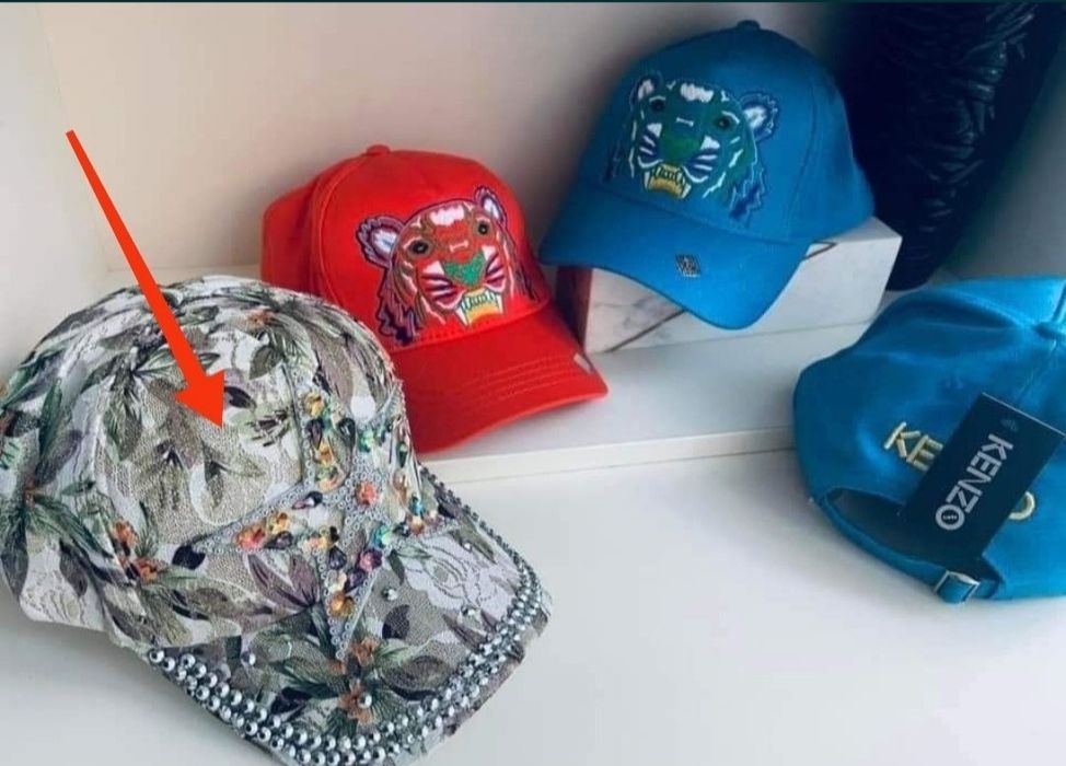 Дамска шапка с красиви орнаменти!