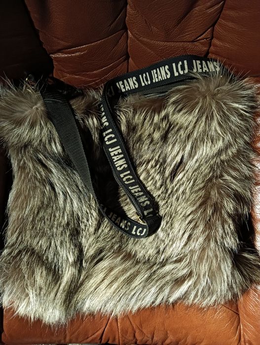 Geanta din vulpe argintie