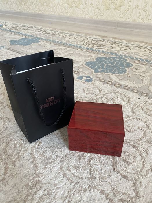 продаю часы TissoT