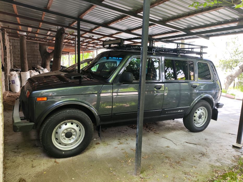 Нива легенда 2020 год