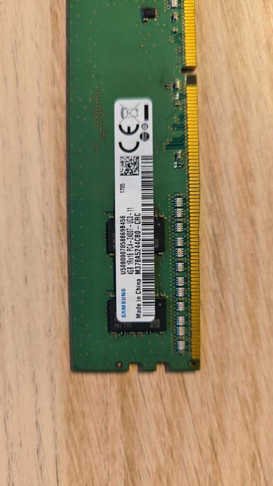 Samsung 4 GB DDR4 2400MT/s