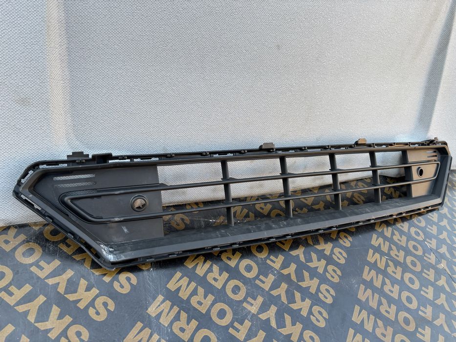 Решетка Волво/Volvo C40