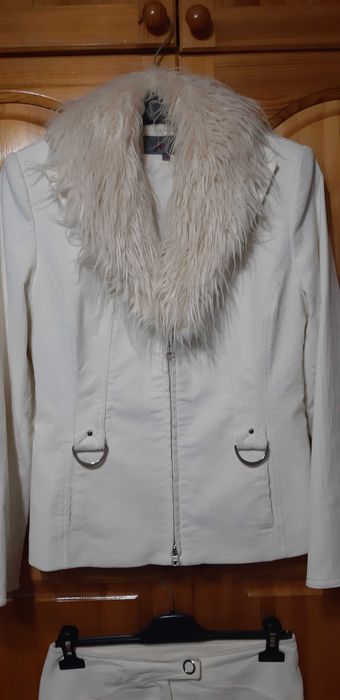 Костюм с Подвижна Яка с КОСЪМ на "Rosi fashion"!САКО и ПОЛА! НОВ!