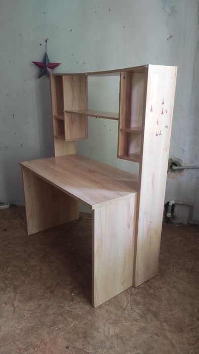 Продам парту, самовывоз