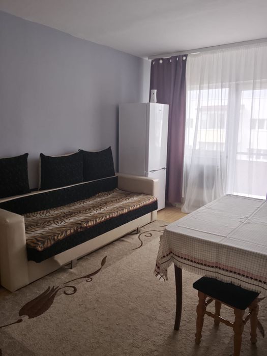 Inchiriez garsoniera