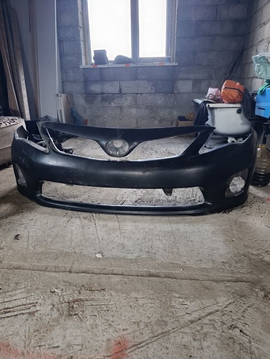 Бампер на тойота королла