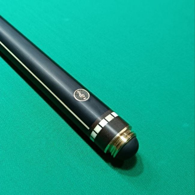 Кий Алексея Вараксина из черного граба