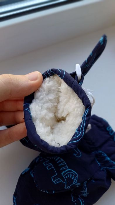 Зимние детские варежки