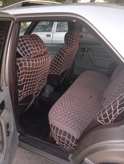 Мерседес 190 102