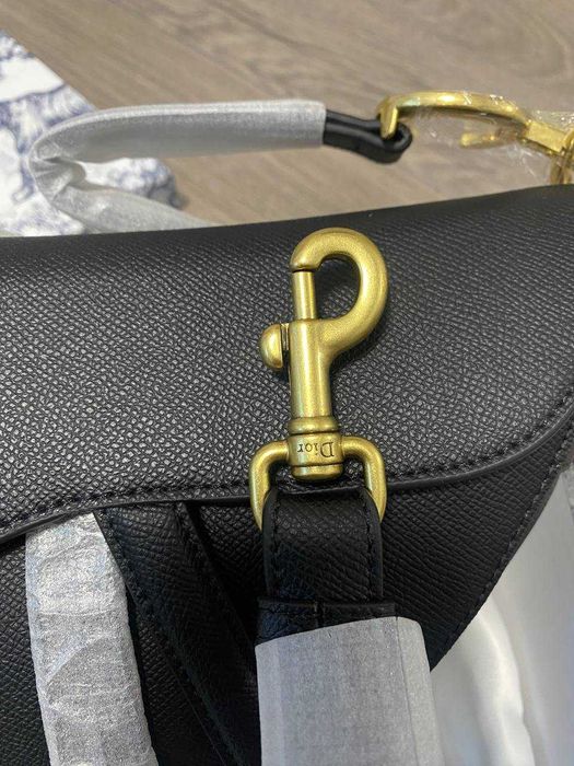 Geanta Dior Saddle Neagră din Piele Naturală - nouă, în cutie