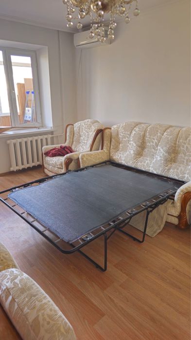 Продам винтажный диван!