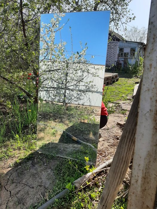Продажа зеркал (больших и малых).