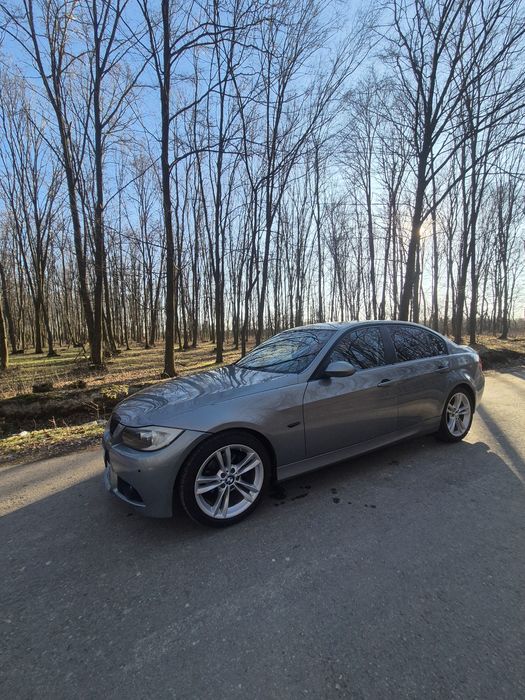 BMW E90 318d 143CP • 2.0 Diesel • 2008 • Acte la zi