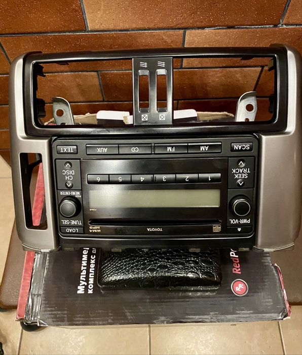 Продам автомагнитолу Prado 150