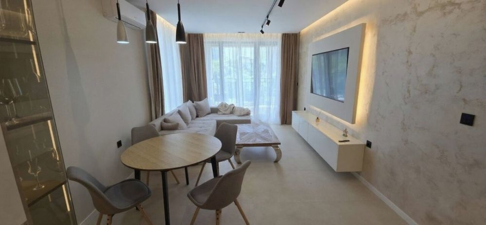 Оферта 85642 Двустаен апартамент под наем в кв. Тракия